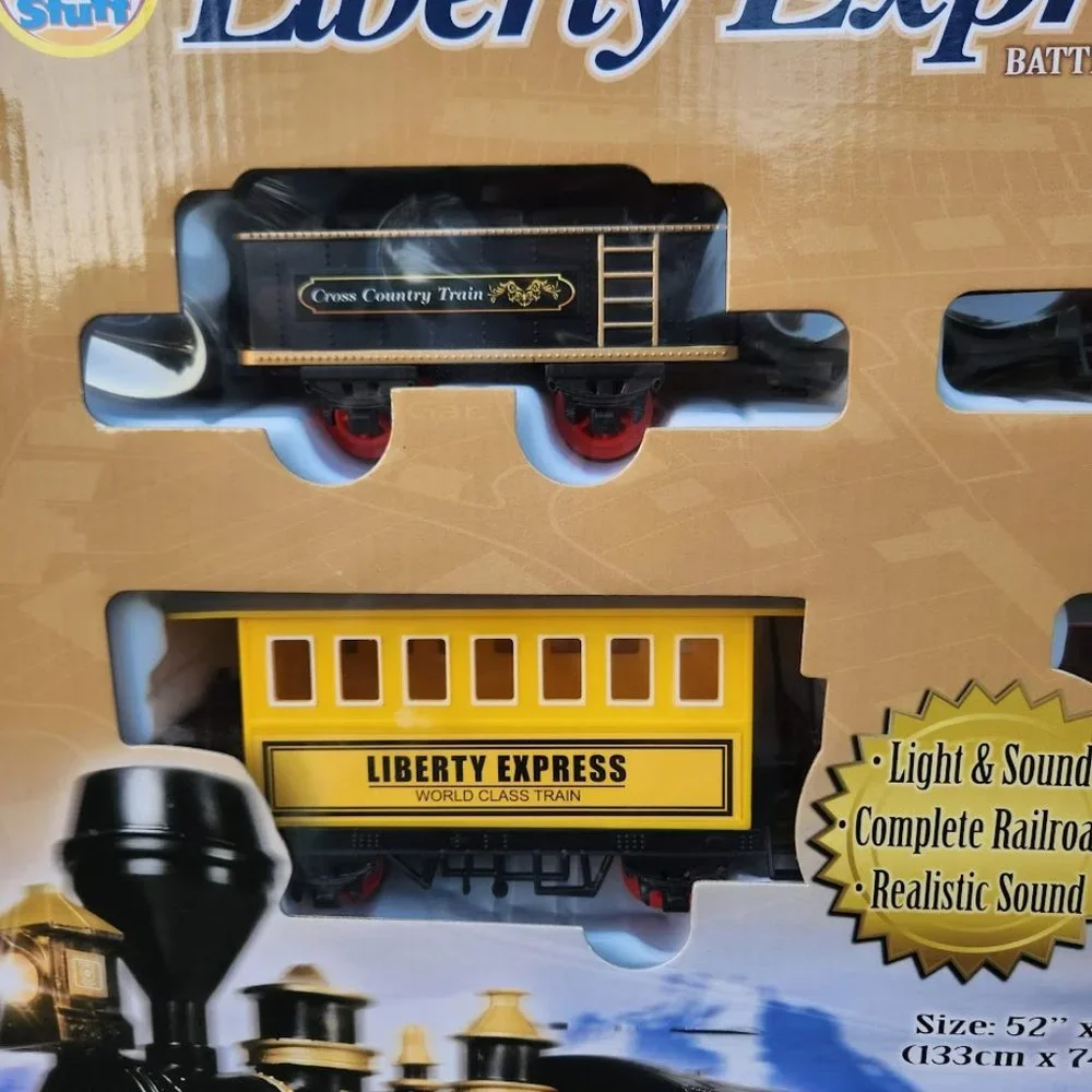 NEW  Christmas Train Set 6 Car Locomotive Electronic Train Set Battery Operated